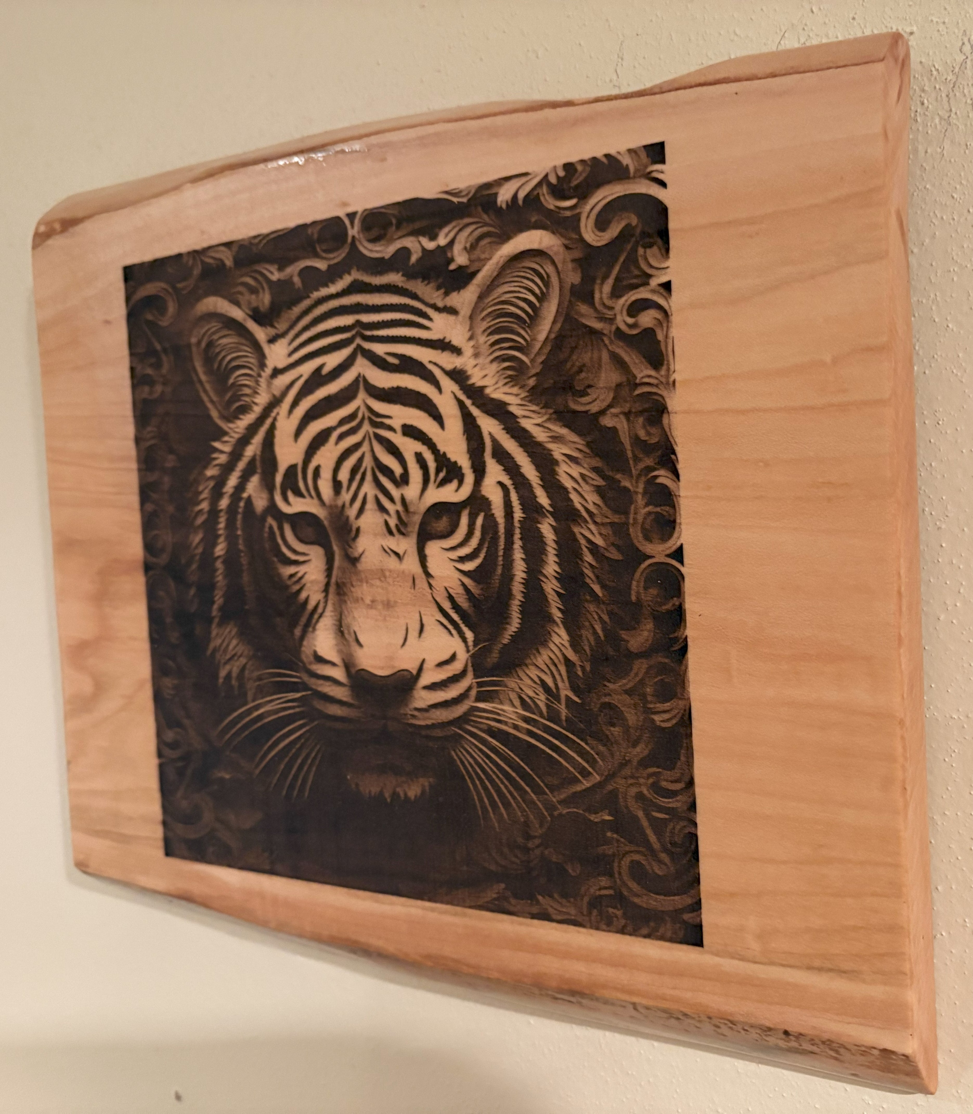 Live Edge Engraved Tiger | Engraved Tiger | Tiger Wall Art