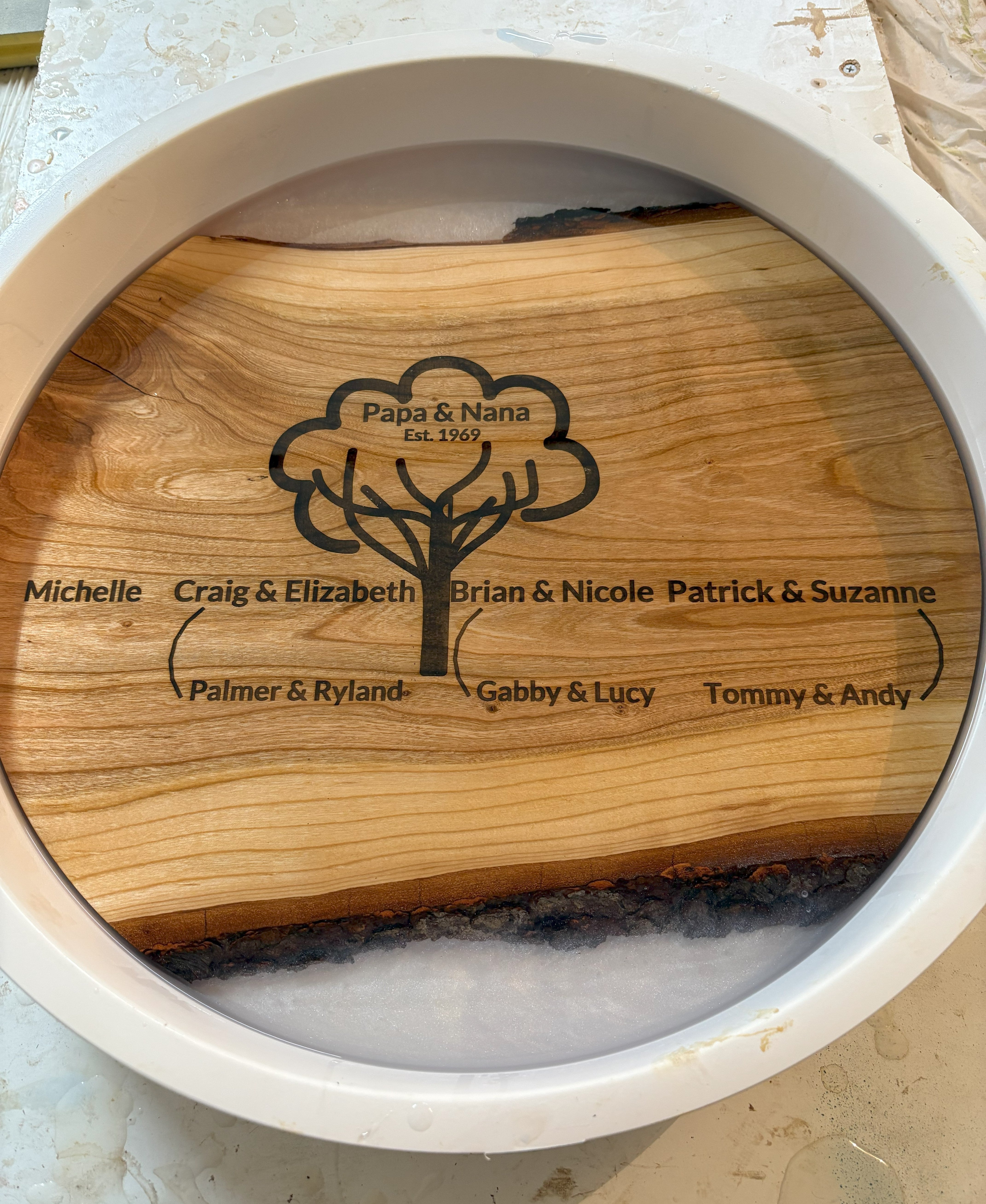 12" or 18" Custom Wedding Wood & Epoxy Lazy Susan with Epoxy River, Rotating Charcuterie Board, Table Centerpiece for Kitchen or Dining Room, Wedding Gift